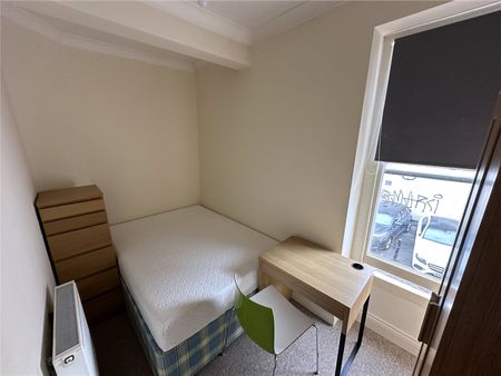 Student Properties to Let - Photo 2