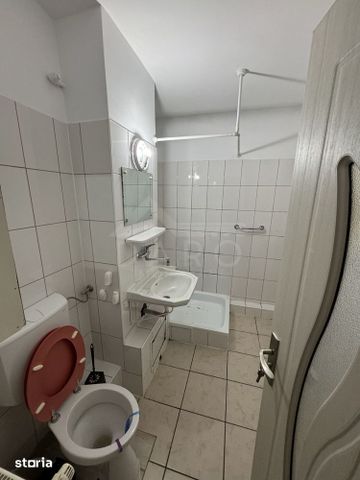 De inchiriat apartament cu 2 camere in cartierul Unirii, zona Darina - Photo 5