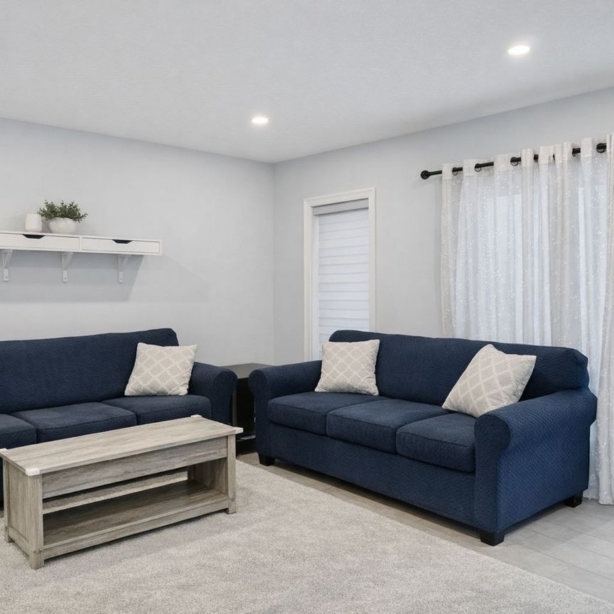 For Lease - 9 Charter Creek Court, St. Thomas, Ontario - Photo 1