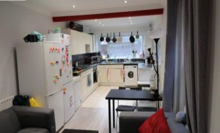 6 bedroom house to rent - Photo 5