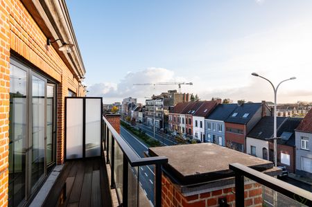 Prachtig en zonnig dakappartement in een moderne residentie! - Foto 2