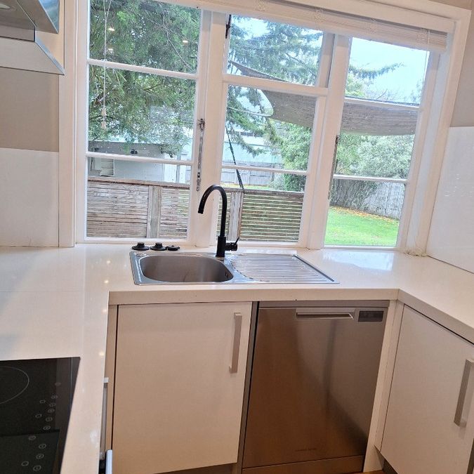 15 Savage Crescent, Upper Hutt - Photo 1