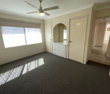 CONVENIENCE & LIFESTYLE IN CAREY PARK - Photo 3