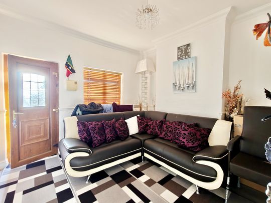 2 bedroom terraced house to rent - Photo 1