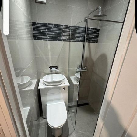 1 bedroom hotel room to rent - Photo 4