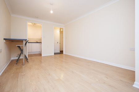 1 bed flat to rent in Cleveland Road, Bournemouth, BH1 - Photo 5