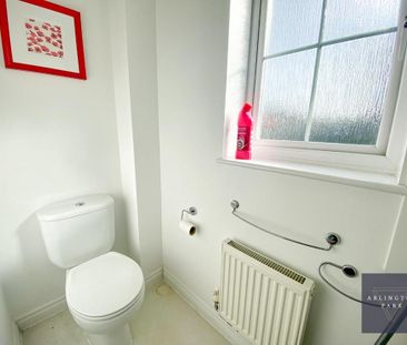 1 bedroom in a house share to rent - Photo 5