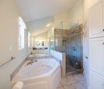 For Lease - 69 Lawson Road Unit# Main, Toronto, Ontario - Photo 6