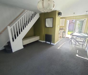 2 bedroom semi-detached house to rent - Photo 4