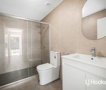 Newly Renovated 2 Bedroom Home - Available Now! - Photo 6