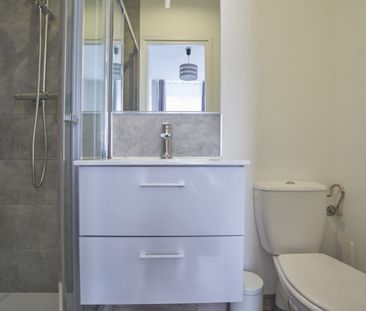 G.POMPIDOU K Roommate 5 Bedrooms at Lille - La Madeleine - Photo 6