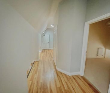 2 bed Apartment To Let - Photo 6