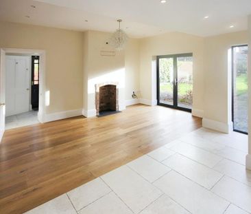 6 bedroom semi-detached house to rent - Photo 3