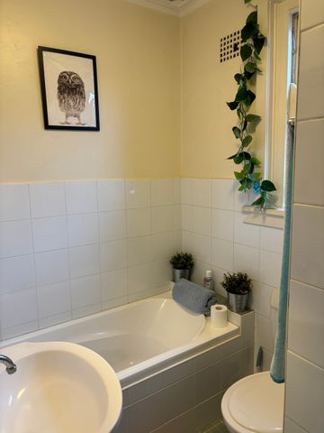 Gladesville - Photo 5