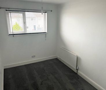 3 bed terraced house to rent in Holmefields Road, Middlesbrough, TS6 - Photo 4