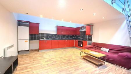 2 bedroom ground floor flat to rent - Photo 2