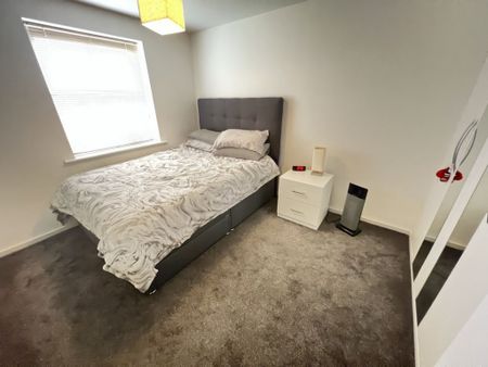 2 Bedroom Flat - Photo 3