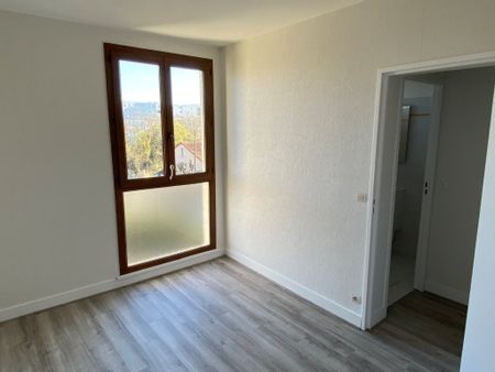 APPARTEMENT T3 A LOUER - CHAMPIGNY SUR MARNE Quatre Cites 2 - 55.16 m - 969 € - Photo 3