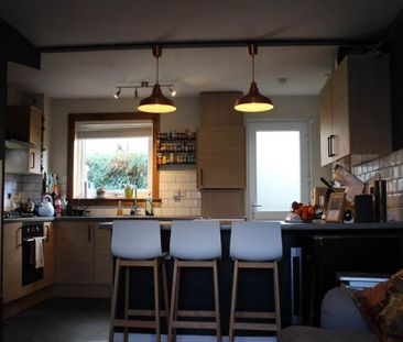 2 bedroom semi-detached villa to rent - Photo 6