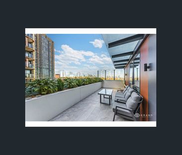 Fully Furnished Designer Three-Bedroom Apartment with Stunning Sydn... - Photo 6