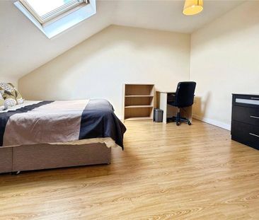 4 bedroom terraced house to rent - Photo 6