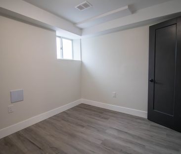 **Cozy** 1-Bedroom Apartment in Welland - Photo 6