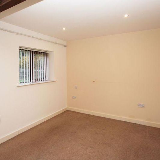 2 bedroom property to rent - Photo 1