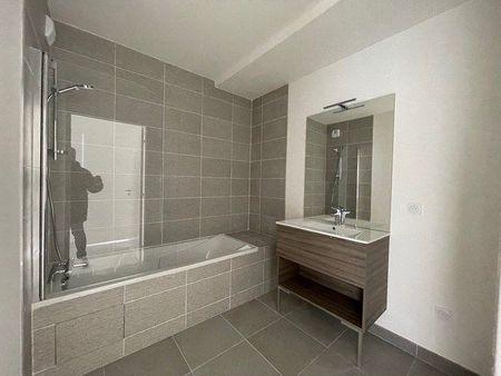 Location Appartement Rosny-sous-Bois 93110 - Photo 5
