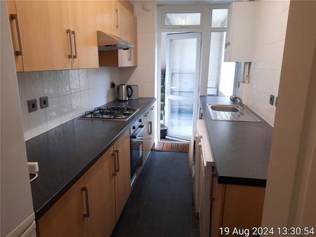 Student Properties to Let - Photo 5