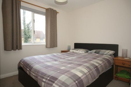 Friary Court, Woking - Photo 2
