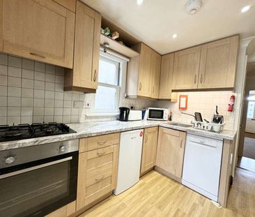 A Lovely House share in Hampshire - Photo 4