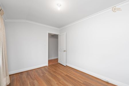 Location Location Location &commat; &dollar;760 Per Week - Photo 4