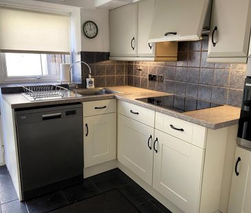 2 bedroom terraced house to rent - Photo 6