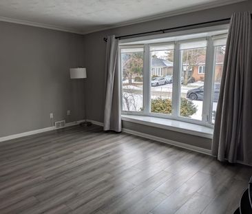 For Lease - 332 Boisdale Avenue, Richmond Hill, Ontario - Photo 1