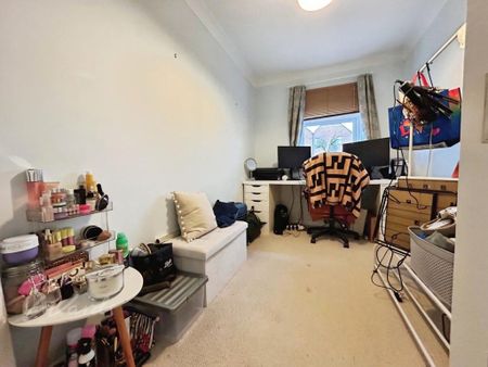 2 bedroom end of terrace house to rent - Photo 3