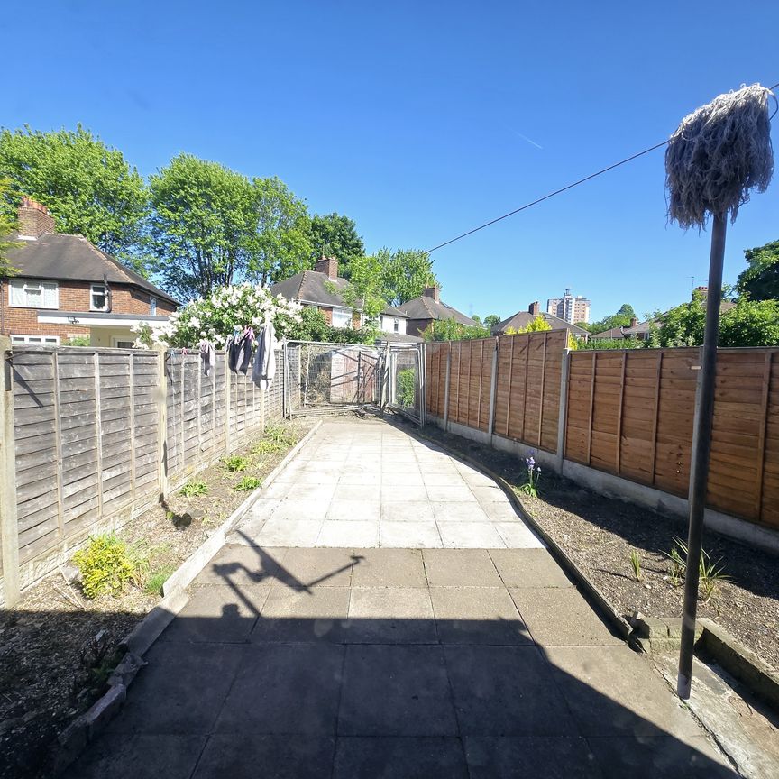 3 Bedroom Semi-detached house for Rent - Photo 1