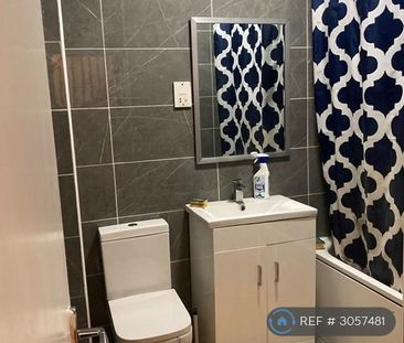 1 bedroom in a house share to rent - Photo 6