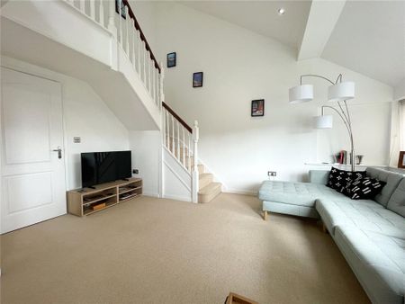 3 bedroom flat to rent - Photo 3
