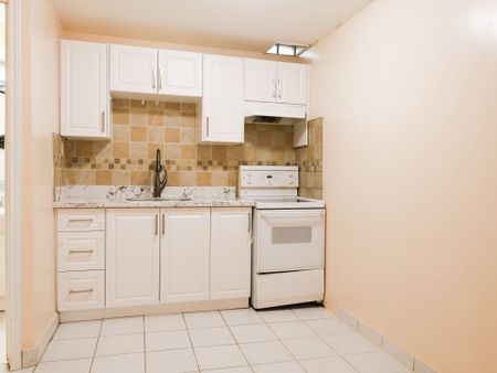 For Lease - 8 Stanbridge Court Unit# Basement, Toronto, Ontario - Photo 2