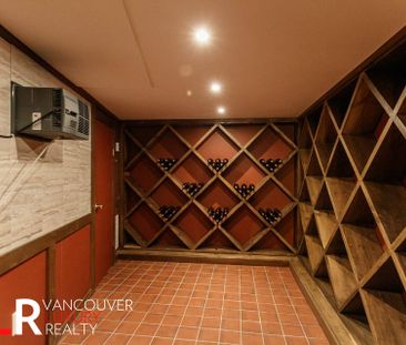 House in West Vancouver, BC - Photo 1