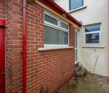 172 Beersbridge Road, Belfast, BT5 4RY - Photo 2