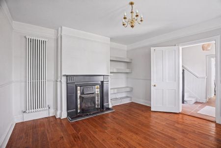 4 bedroom detached house to rent - Photo 3