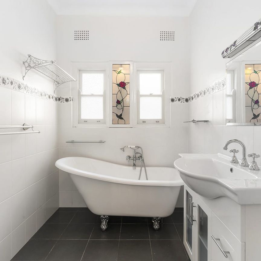 Coastal Home - Photo 1