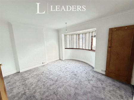 3 bedroom semi-detached house to rent - Photo 3