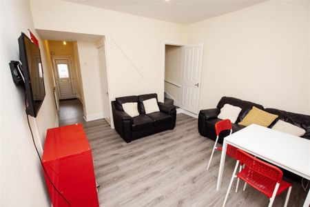 4 bedroom house to rent - Photo 2