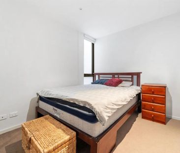 Essendon North - Photo 1