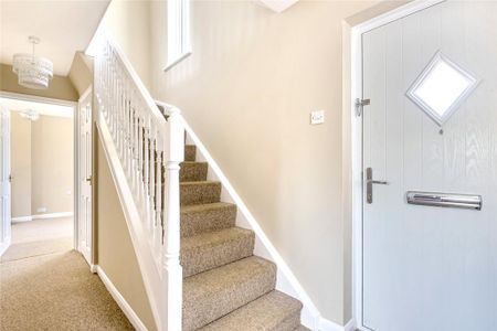 3 bedroom detached house to rent - Photo 2