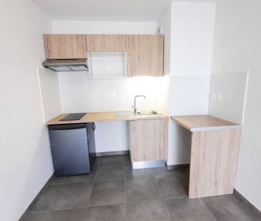 Location Appartement 2 pièces 44m² NIMES 30000 - Photo 3