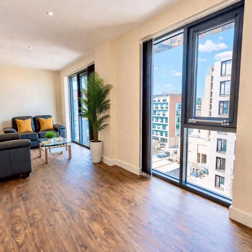 2 bed Apartment Ecco - Photo 1