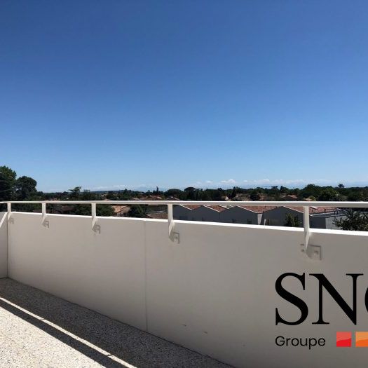 BEAU T2 AVEC TERRASSE ET PARKING - Photo 1